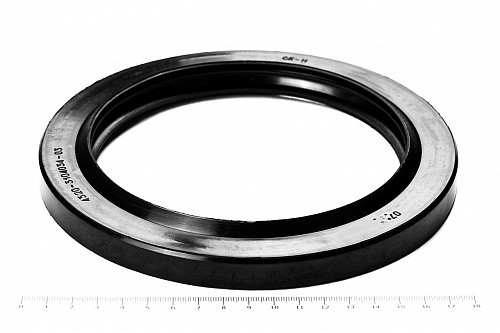 Сальник (манжета армированная) 2.2-135х181х15/20 (4320-3104034-03) ГОСТ 8752-79 | Кирелис